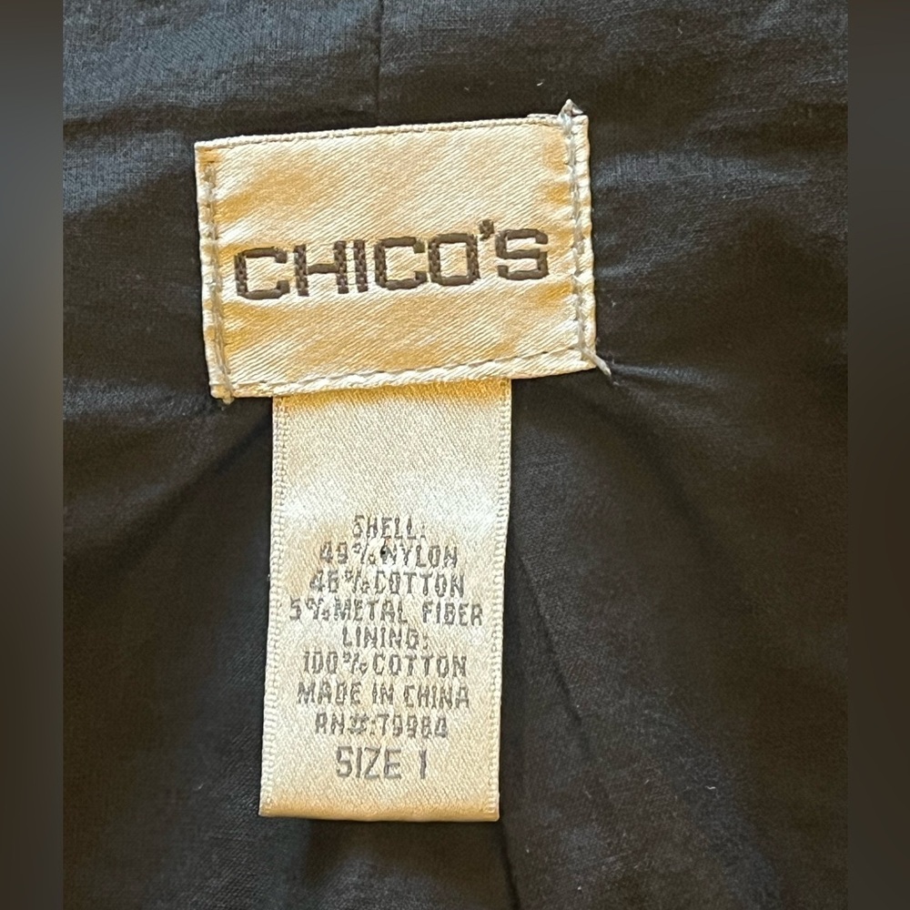 Chico’s black long raincoat/ windbreaker/ trench coat. Silver-tone buttons. Sz M - Picture 6 of 10